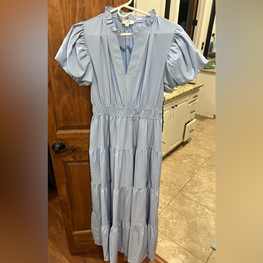 NWOT Baby blue size Large Entro balloon sleeve maxi dress
